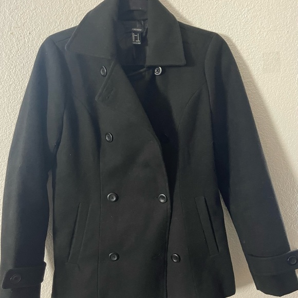 Forever 21 Jackets & Blazers - Forever 21 woman’s pea coat Small